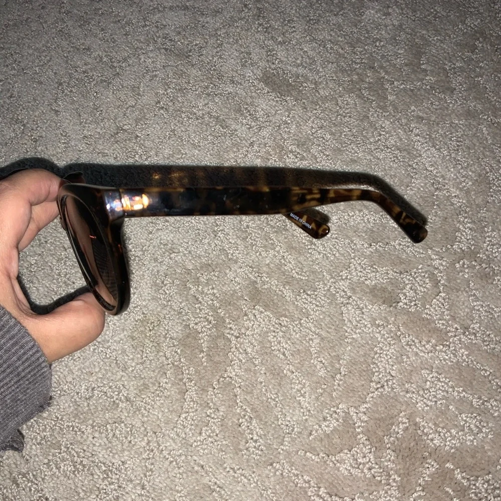 tortoise shell sunglasses - Picture 4 of 7